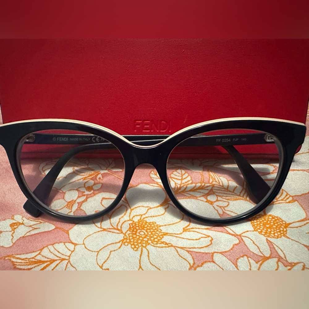 EUC FENDI eye glasses (authentic)